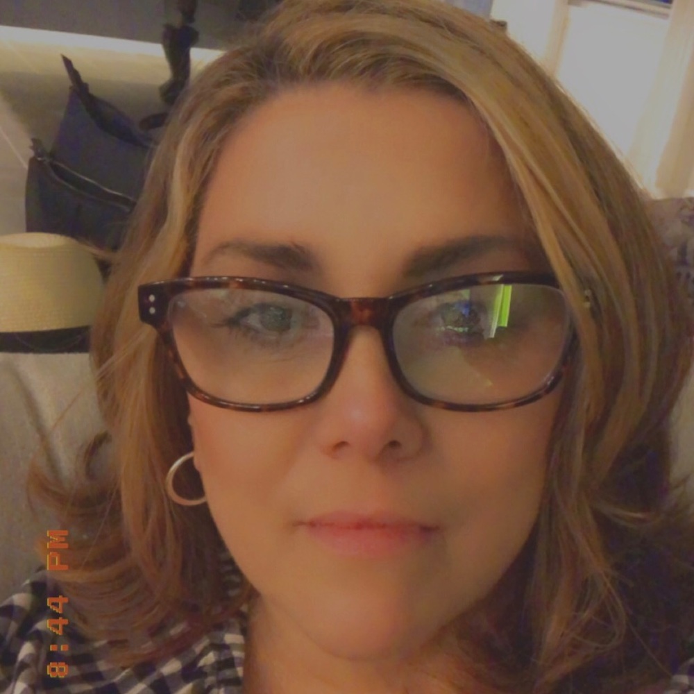 Meet your Posher, Michele